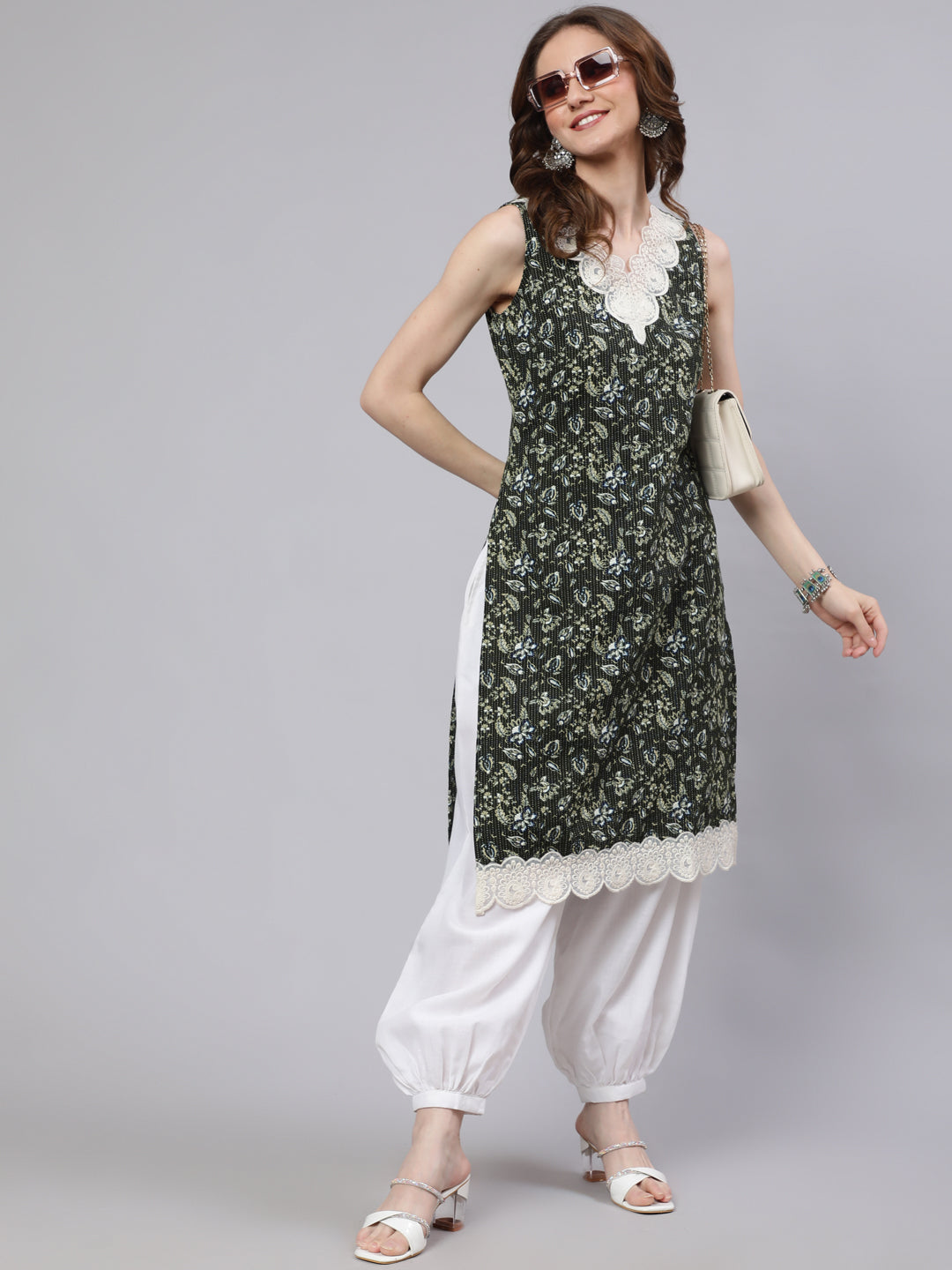 Green Kantha Work Kurta With Lace Details - Elganza