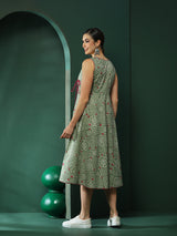 Pastel Green Bandhani Print Couple Combo Set - Elganza