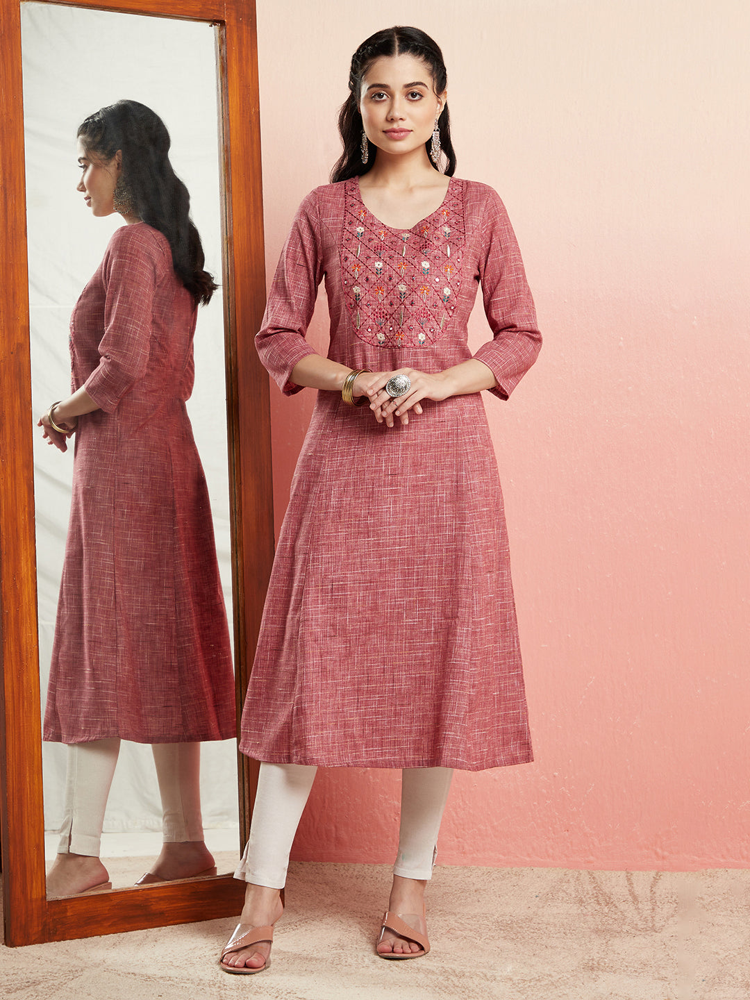 Mauve Embroidered Straight Kurta - Elganza