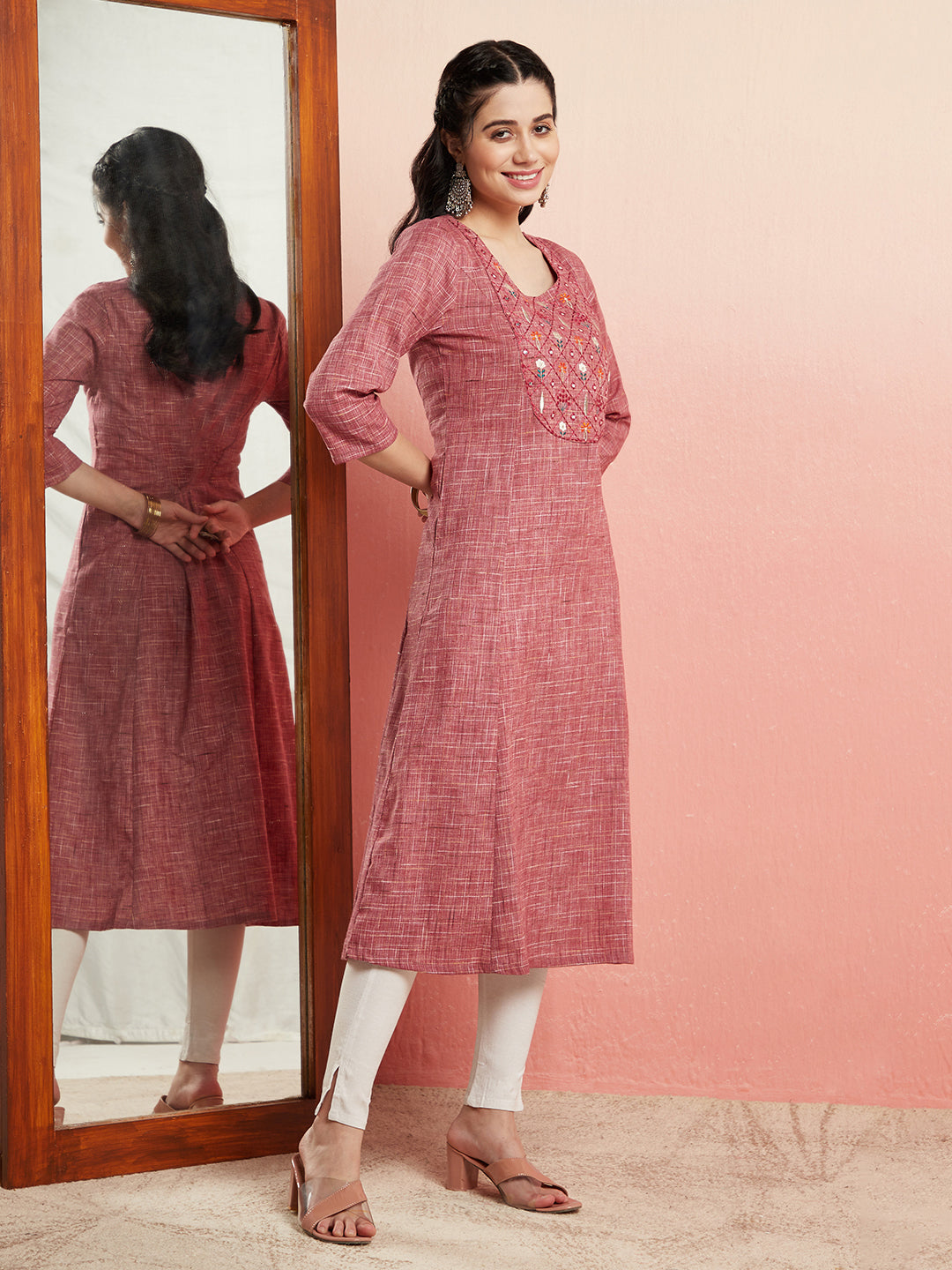 Mauve Embroidered Straight Kurta - Elganza