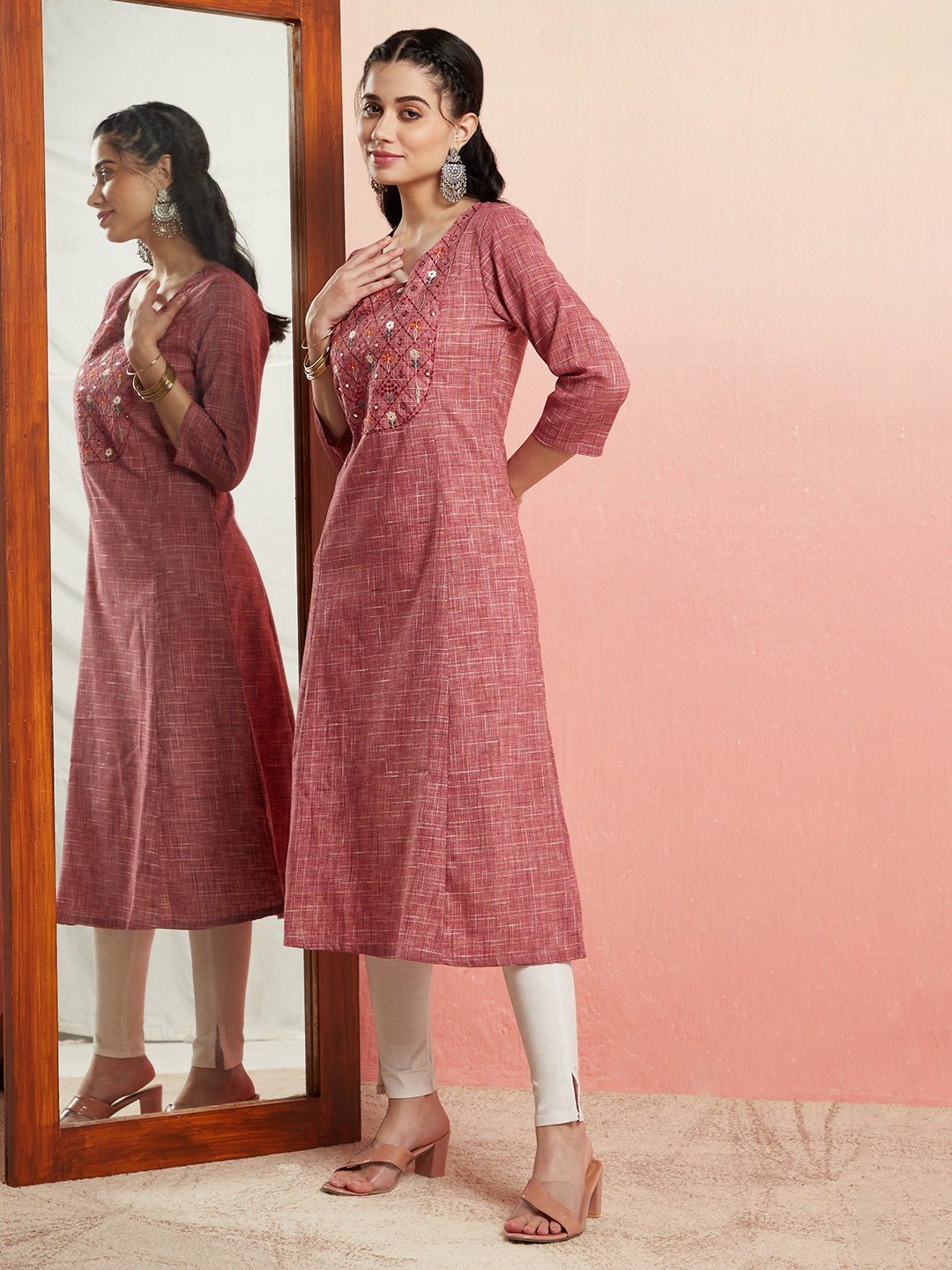Mauve Embroidered Straight Kurta - Elganza