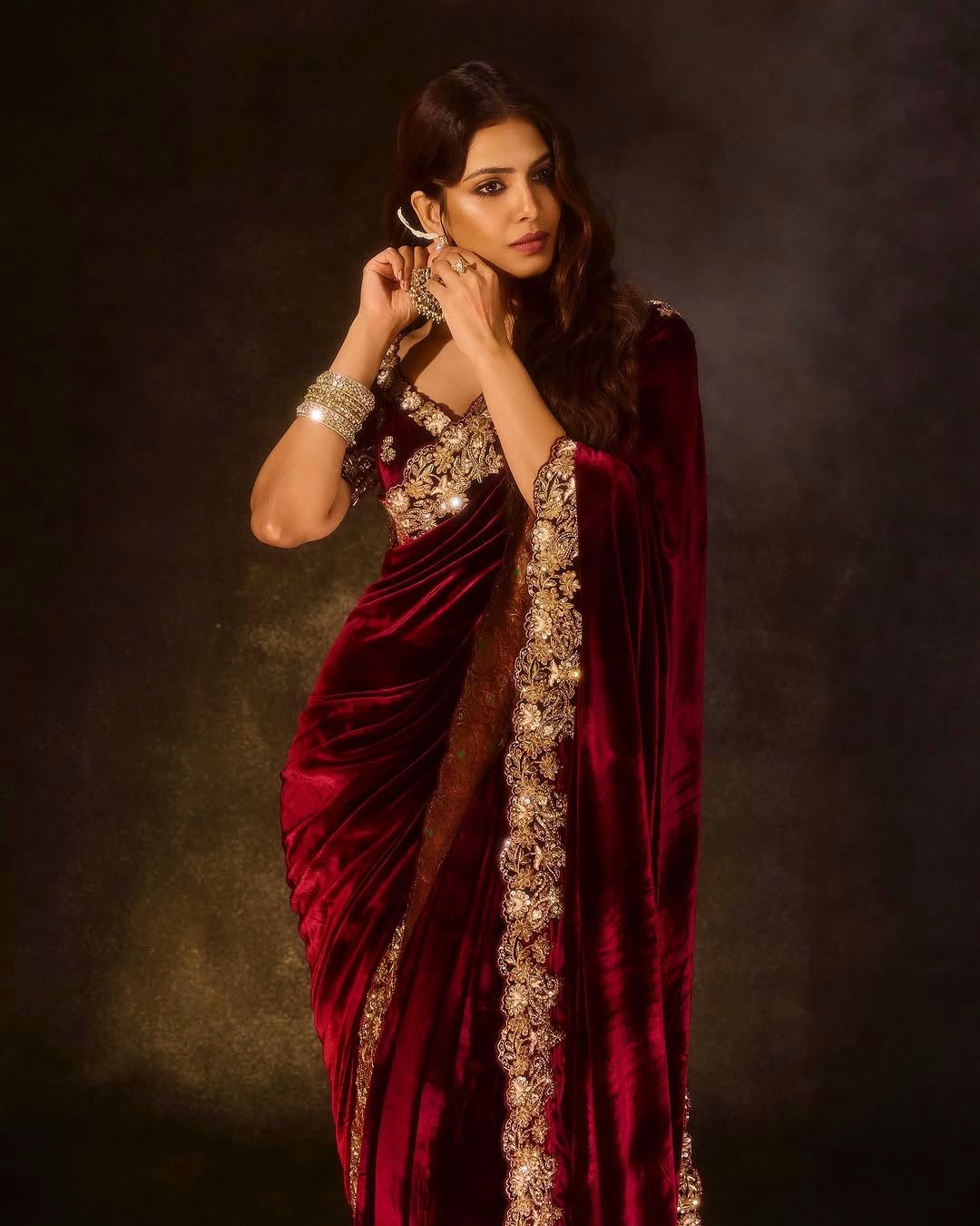 Designer Winter Velvet Saree with Sequins & Jari Embroidery