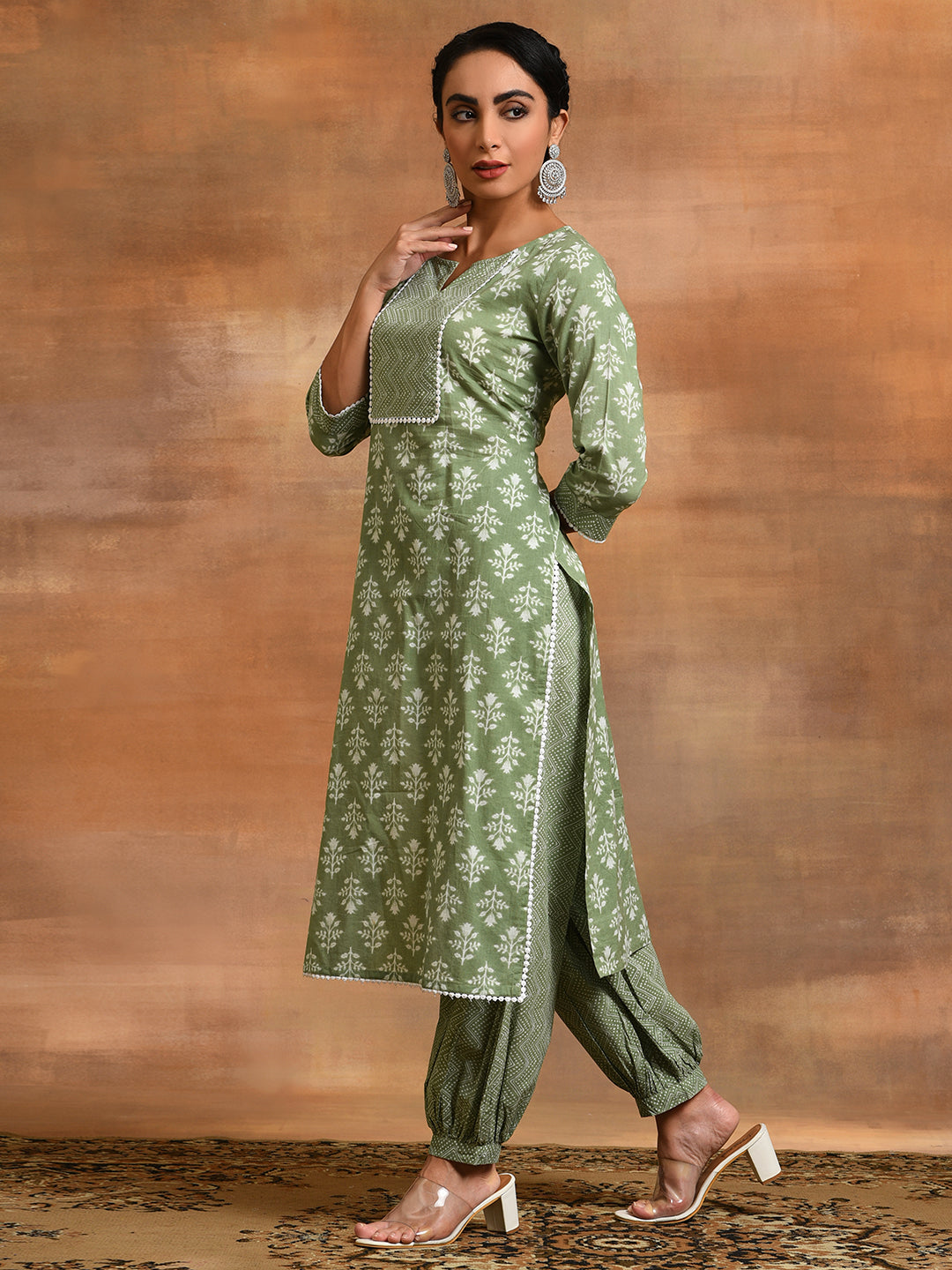 Pastel Green Floral Print Kurta With Balloon Palazzo - Elganza