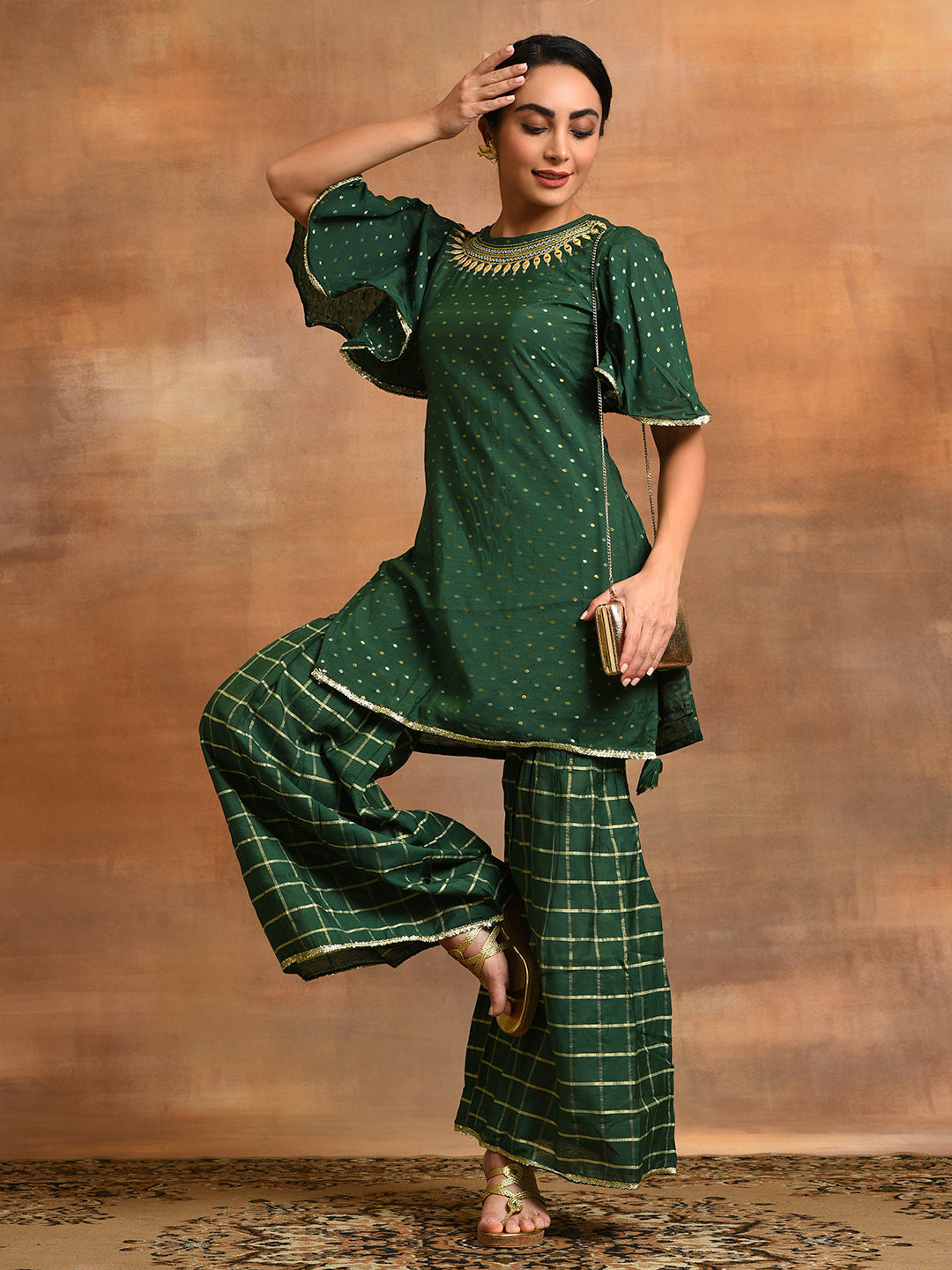 Green Embellished Straight Kurta With Palazzo