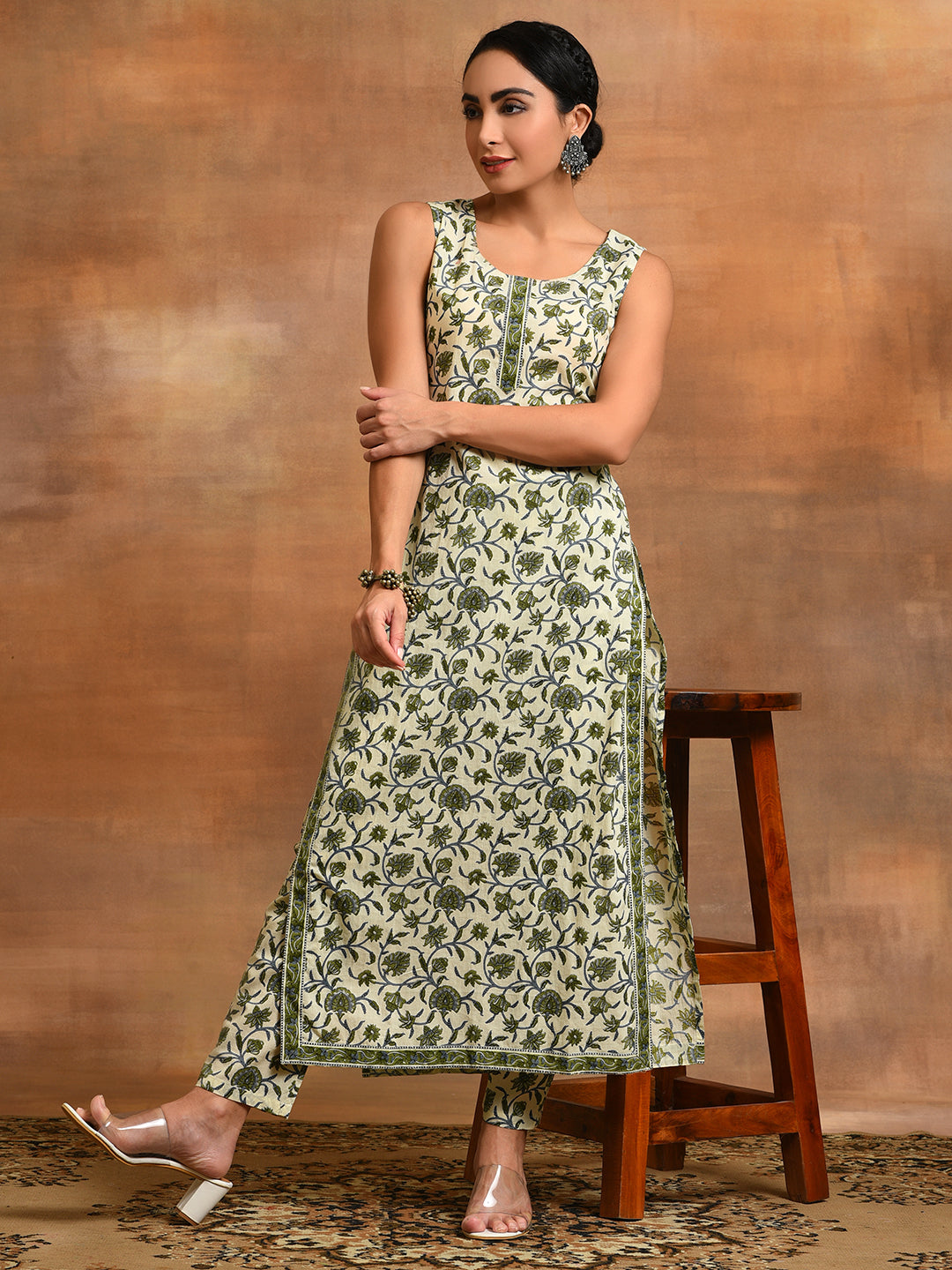 Sleeveless Cotton Kurta Set - Elganza