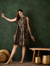 Black Box Pleated Dress - Elganza