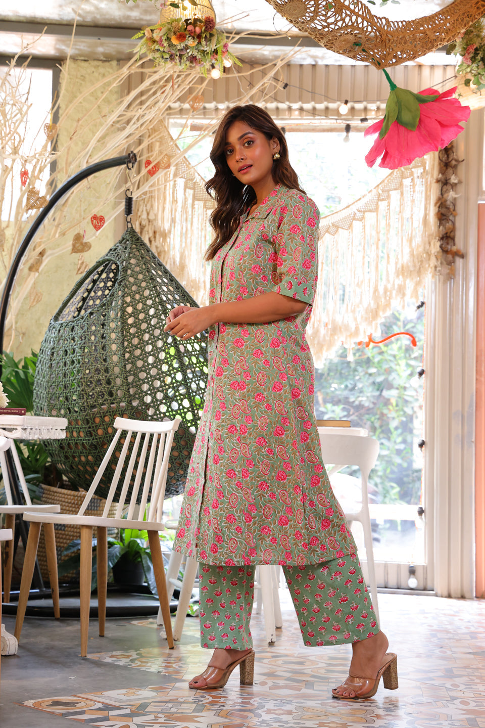 Green & Pink Ethnic Motif A-Line Kurta Set - Elganza