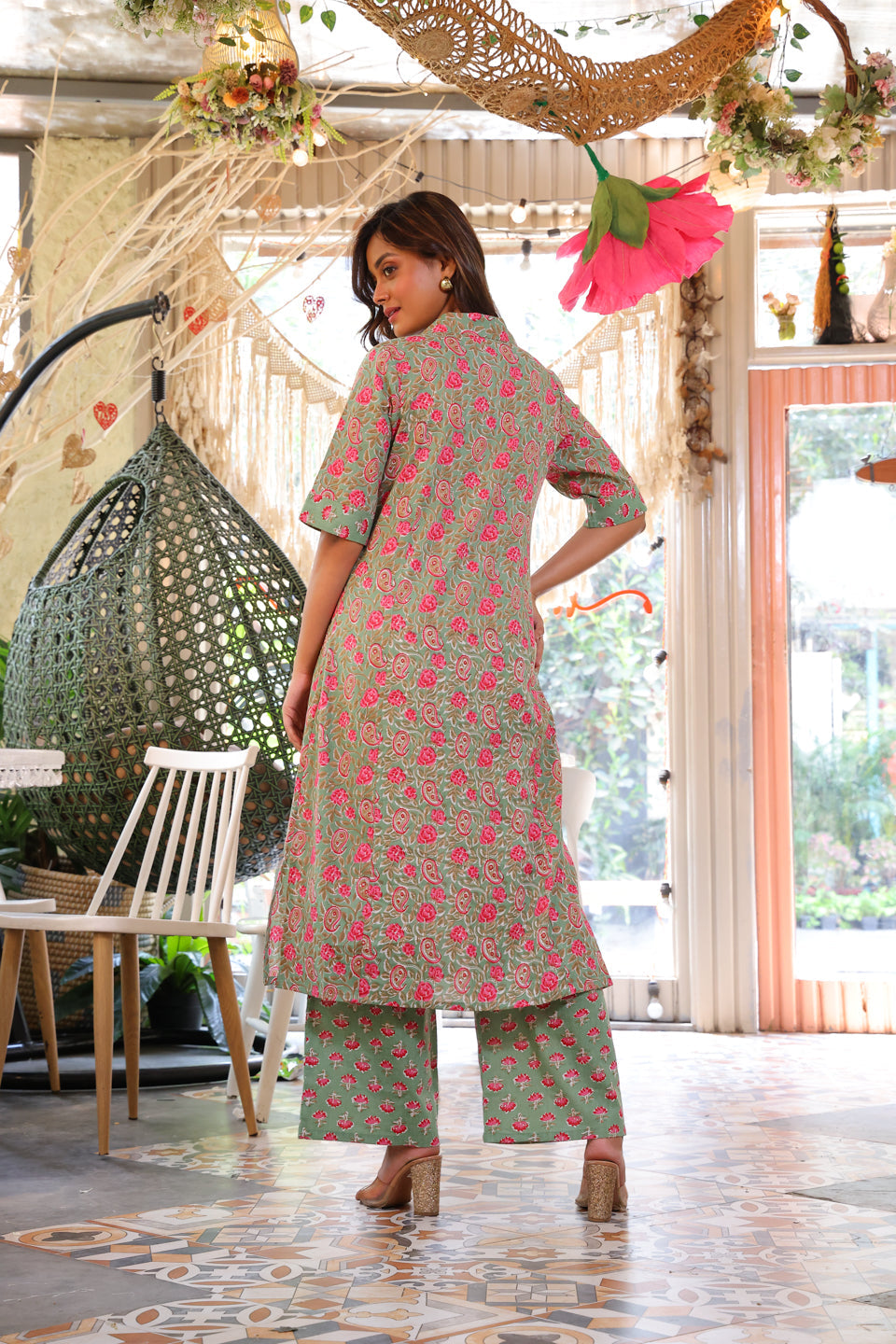 Green & Pink Ethnic Motif A-Line Kurta Set - Elganza