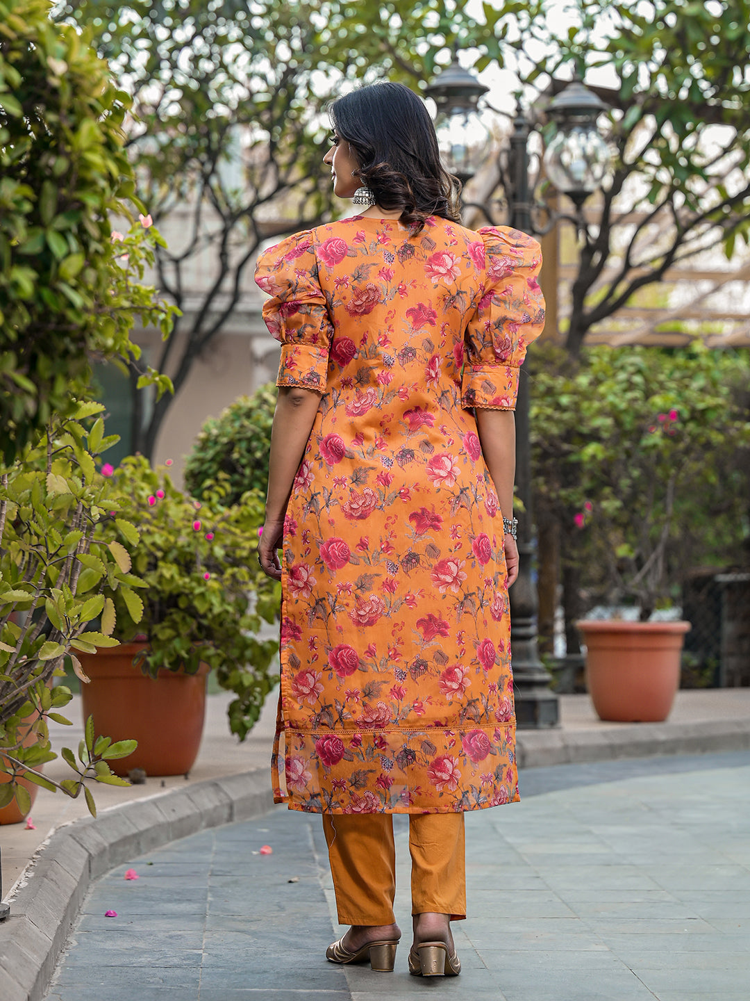 Tangirine Floral Chanderi Kurta Set With Dupatta - Elganza