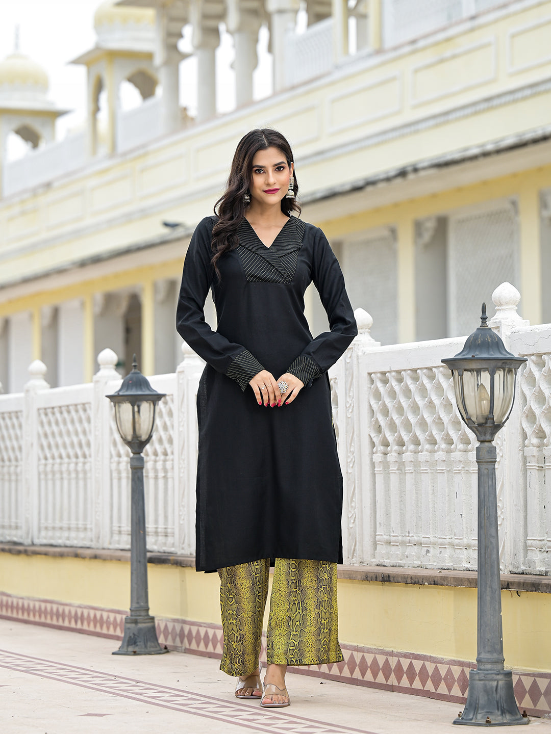 Black & Lime Snake Print Kurta Set - Elganza