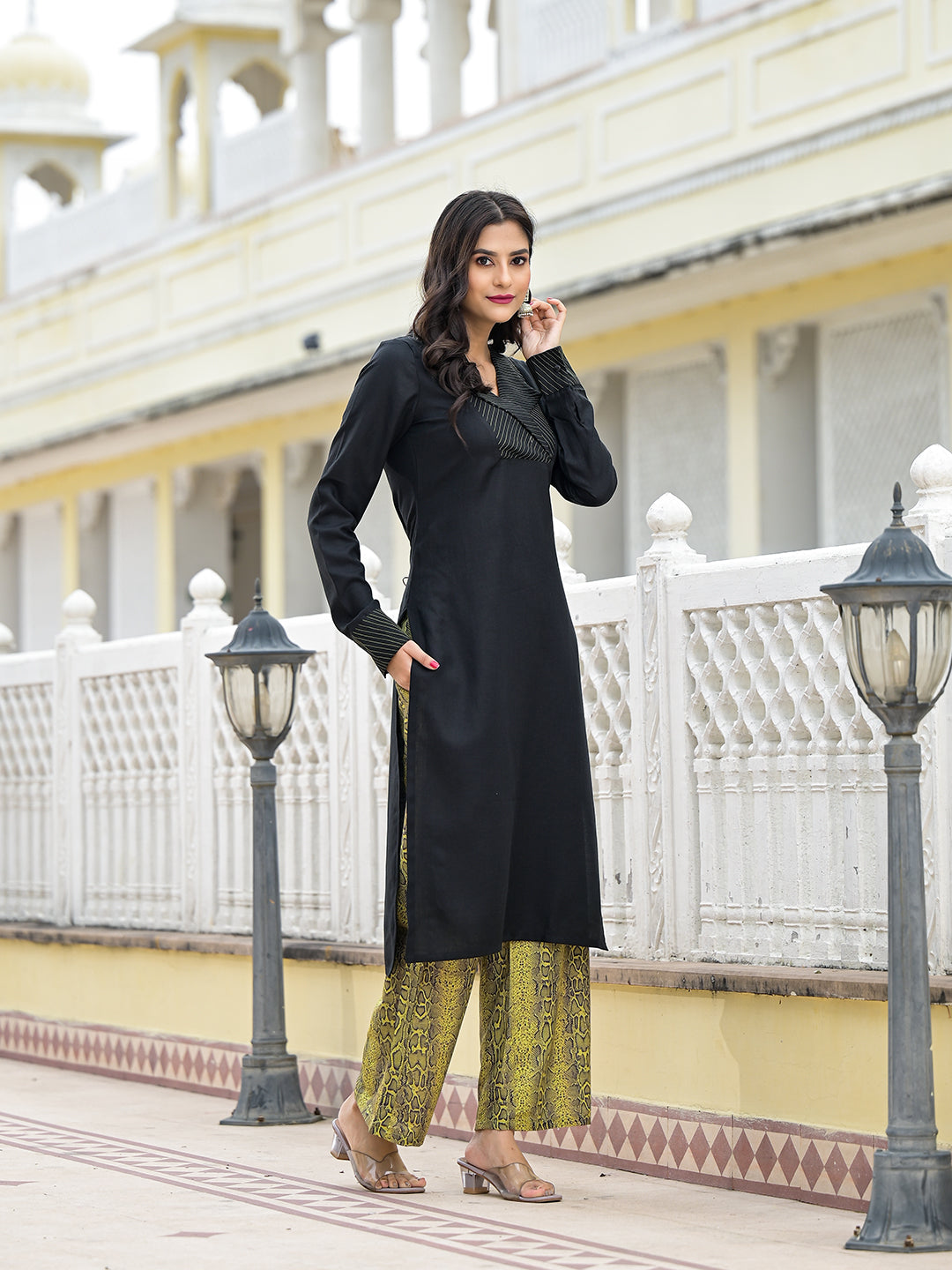 Black & Lime Snake Print Kurta Set - Elganza