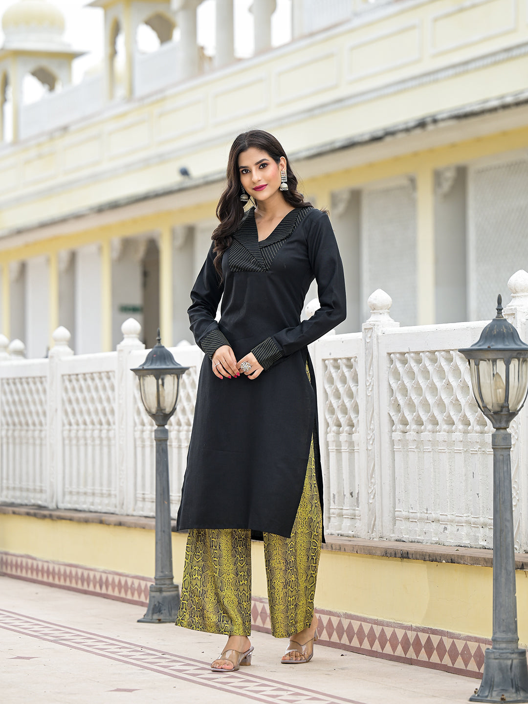 Black & Lime Snake Print Kurta Set - Elganza
