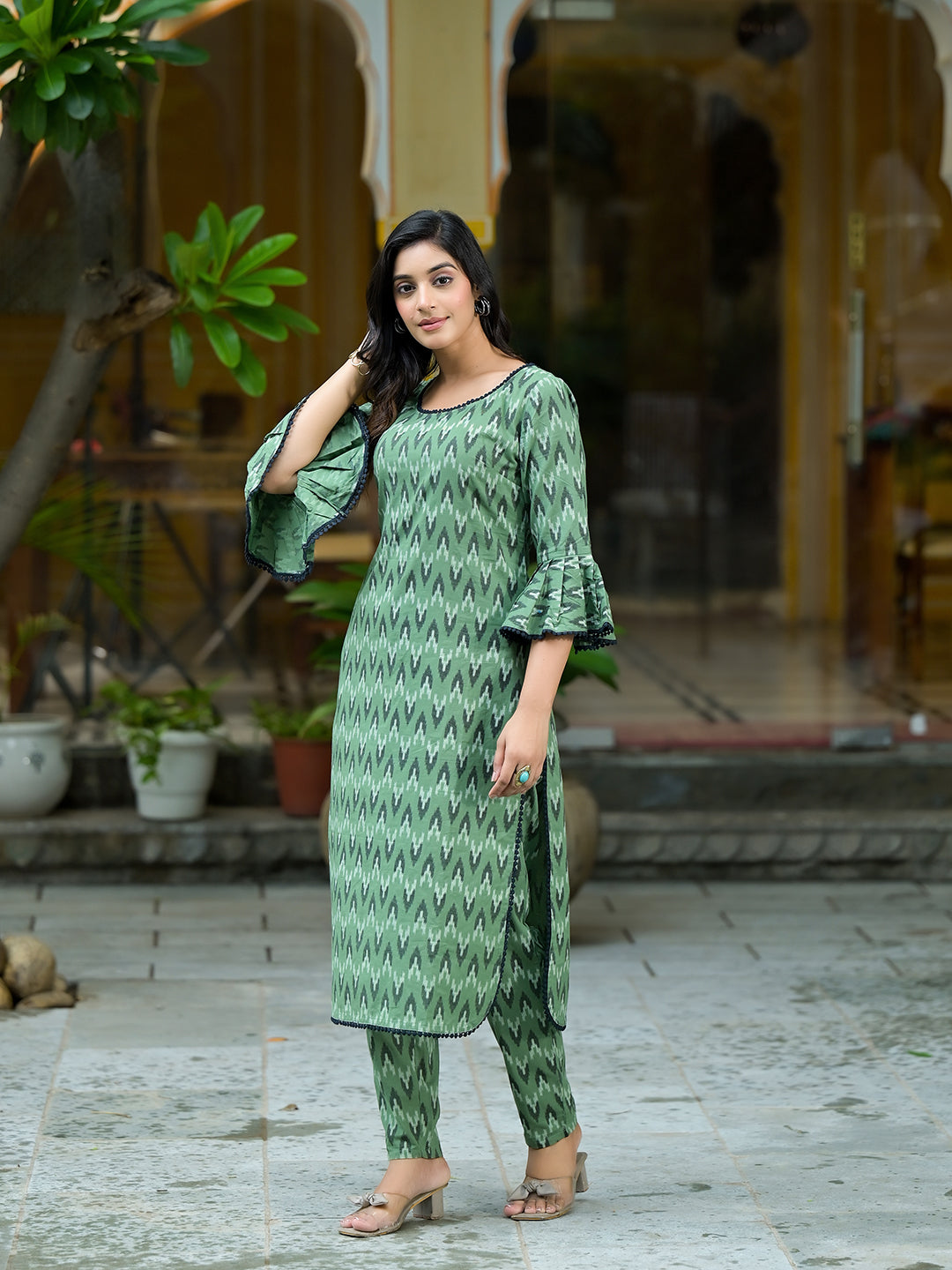 Green Ikat printed Kurta Set - Elganza