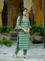 Green Ikat printed Kurta Set - Elganza