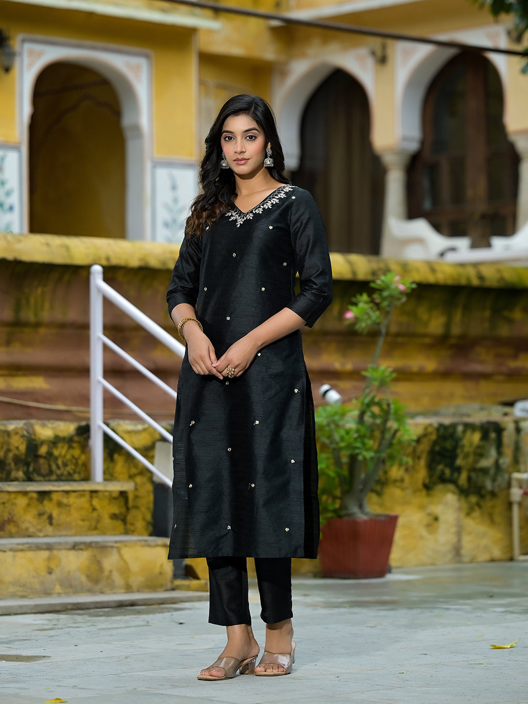 Black Gota patti Kurta Set - Elganza