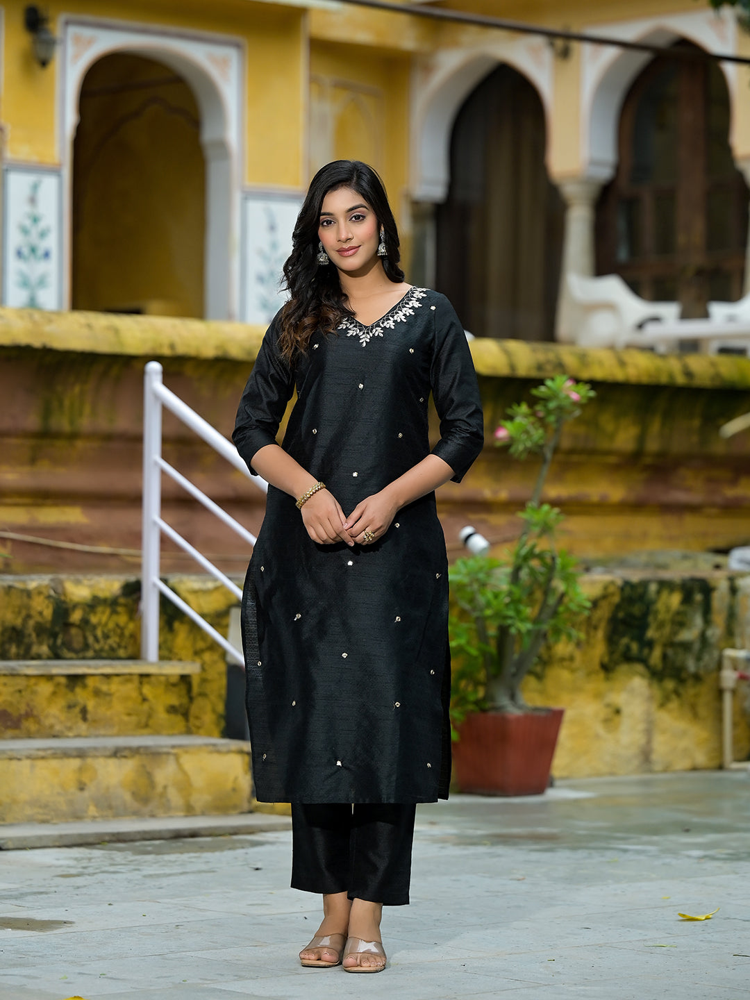 Black Gota patti Kurta Set - Elganza