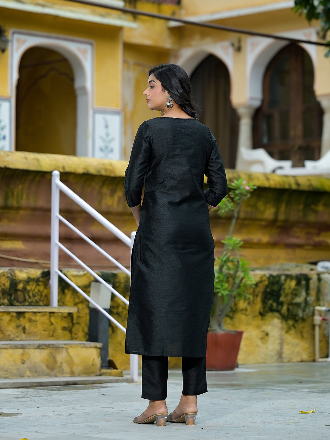 Black Gota patti Kurta Set - Elganza