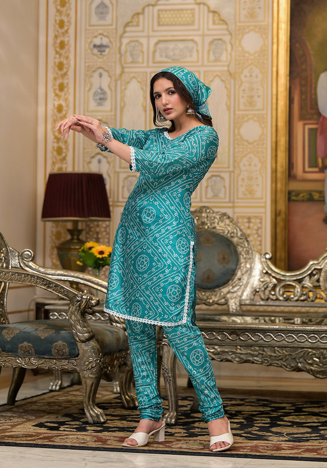 Green Bandhani Chudaar Kurta Set - Elganza