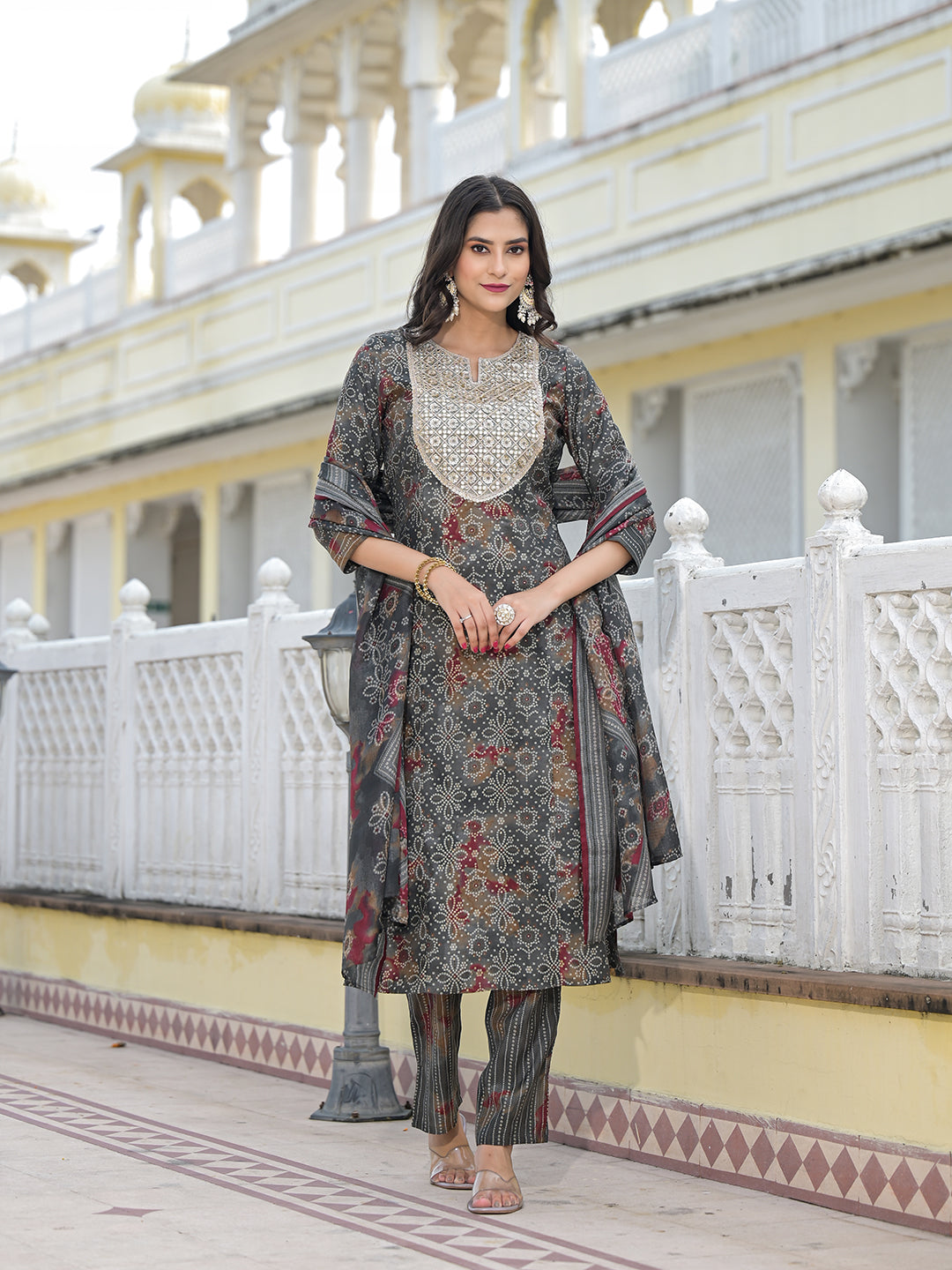 Grey Bandhani Kurta Set with embroidered patch on yoke - Elganza
