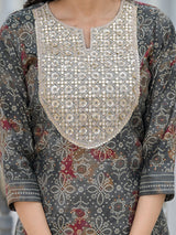 Grey Bandhani Kurta Set with embroidered patch on yoke - Elganza