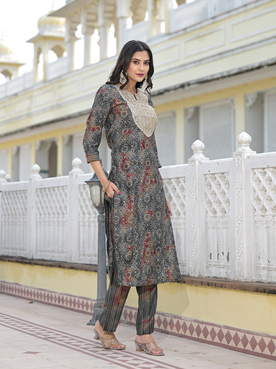 Grey Bandhani Kurta Set with embroidered patch on yoke - Elganza