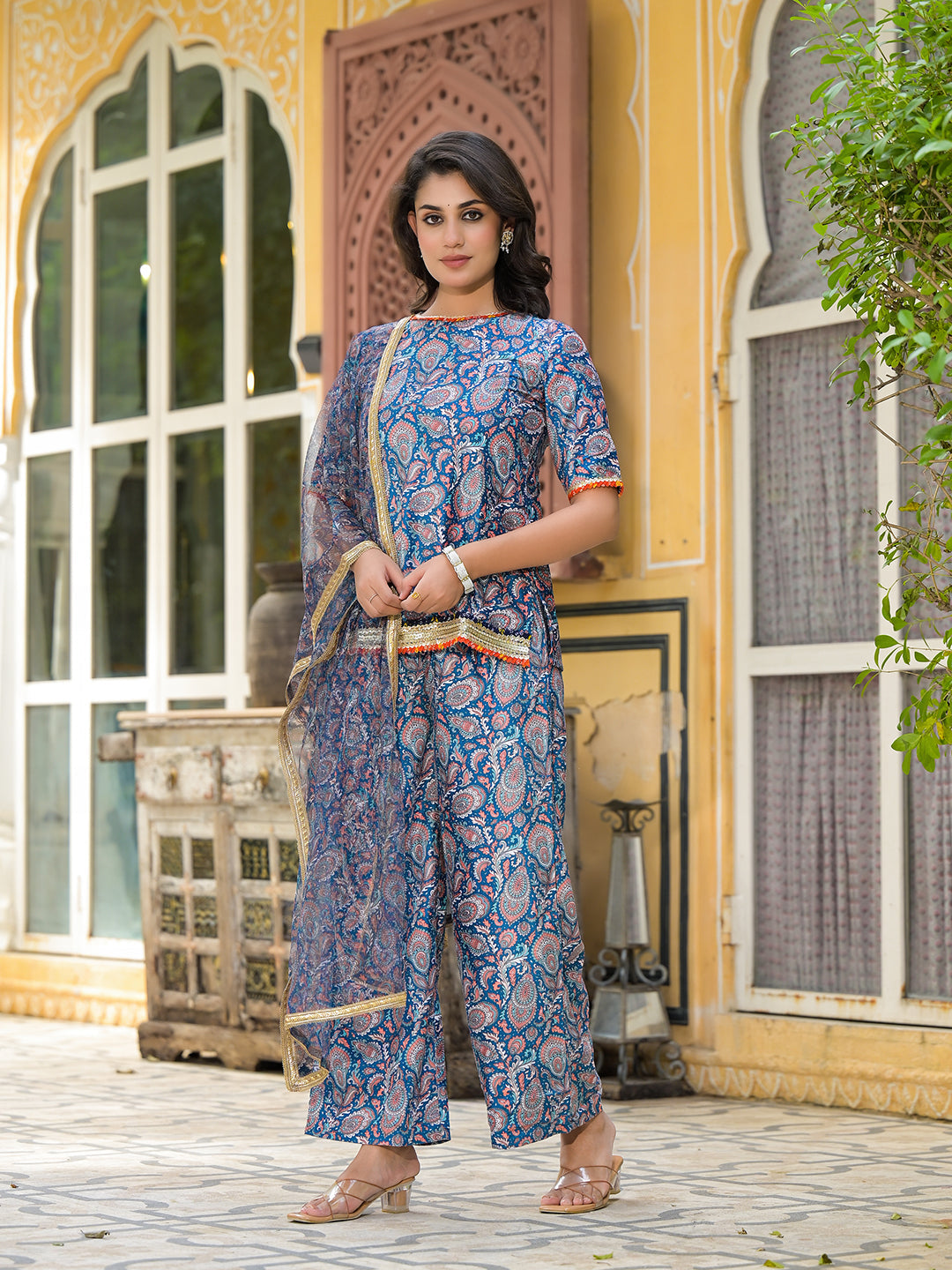 Turquoise Paisley Print Velvet Kurta Set With Digital Print Dupatta - Elganza