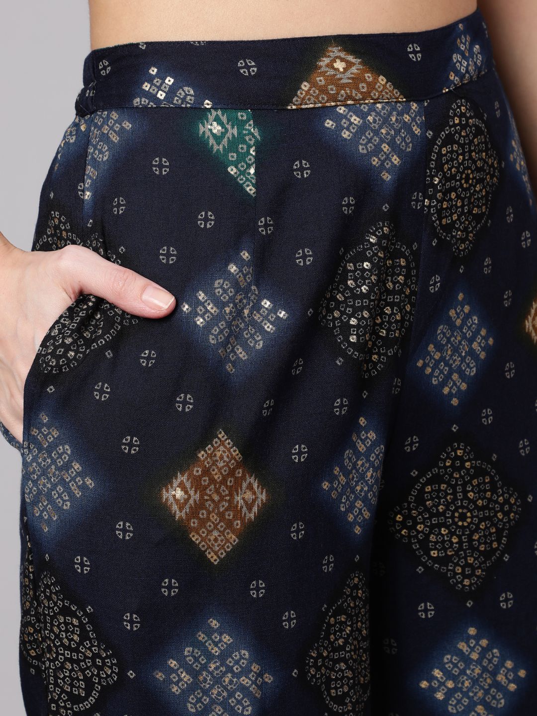 Navy Blue Printed Straight Kurta Set - Elganza