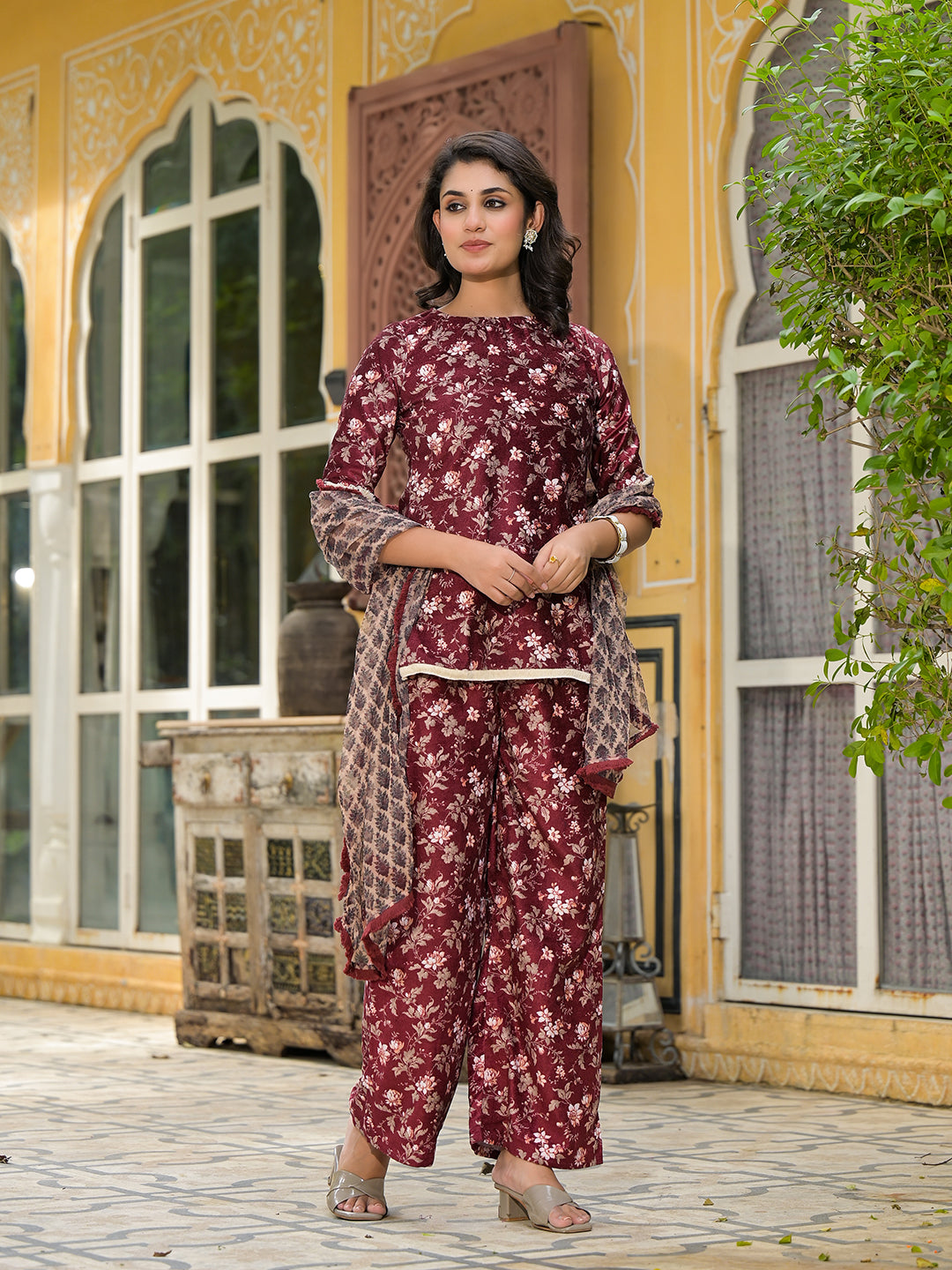 Maroon Floral Print Velvet Kurta Set With Digital Print Dupatta - Elganza