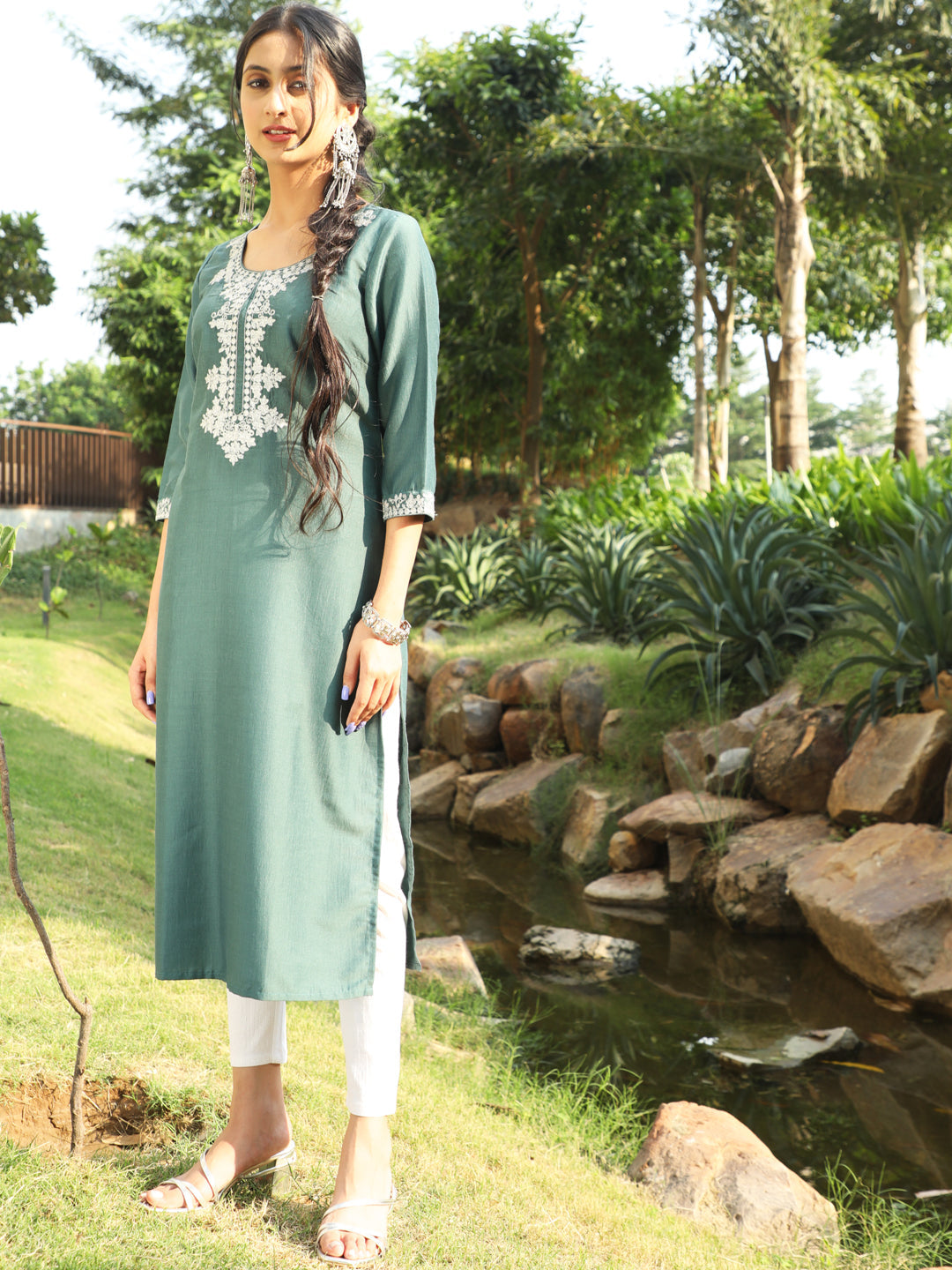 Blue Embroidered Straight Kurta - Elganza