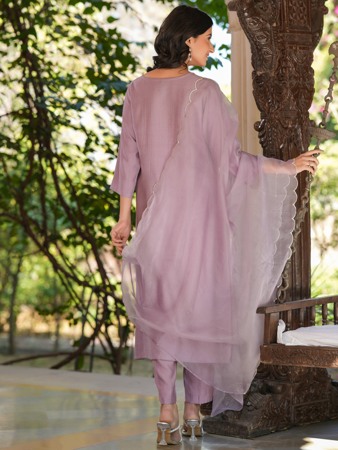 Women's Lavender Silk Blend Embroidered Straight Kurta Set