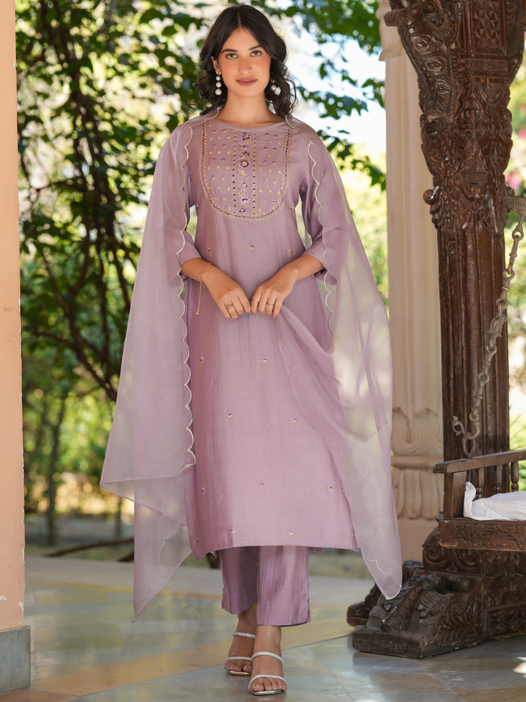 Women's Lavender Silk Blend Embroidered Straight Kurta Set