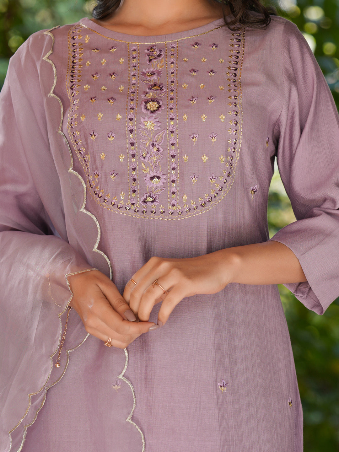 Women's Lavender Silk Blend Embroidered Straight Kurta Set
