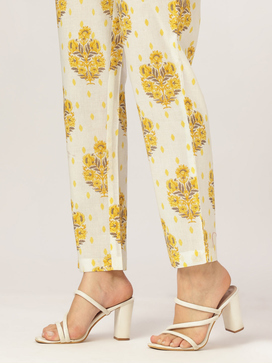 Women's Off White Pure Cotton Floral Printed A-line Kurta Set