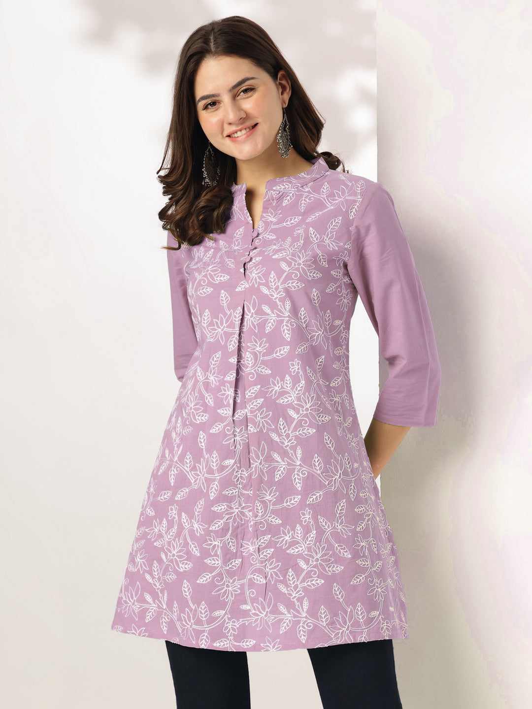 Women's Lavender Pure Cotton Chikankari Embroidered Straight Tunic