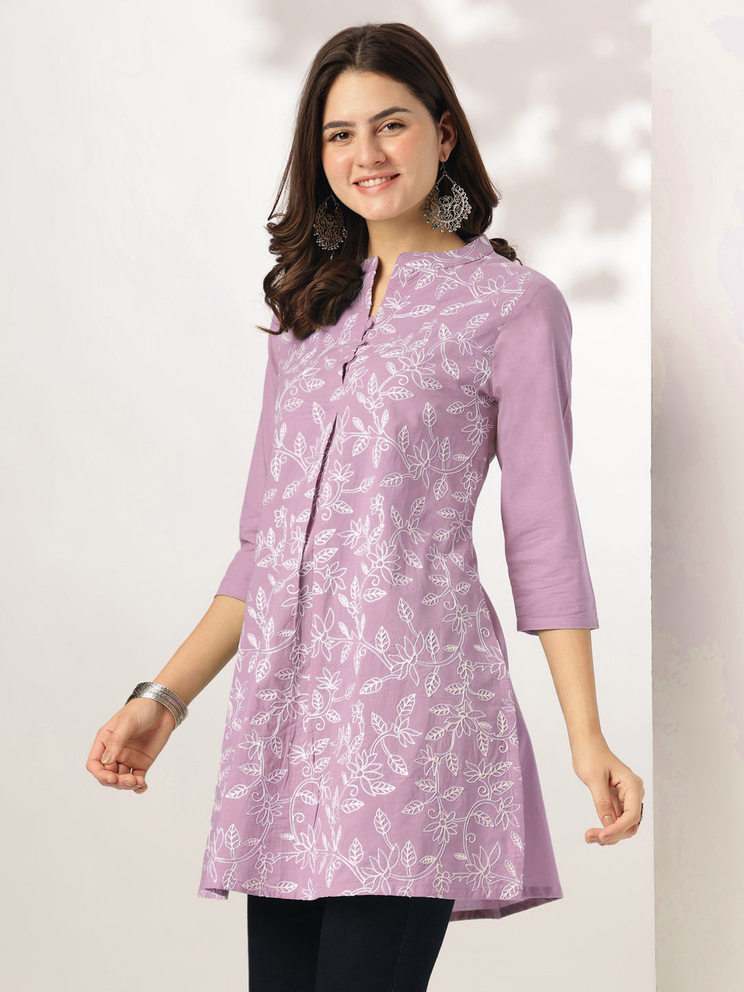 Women's Lavender Pure Cotton Chikankari Embroidered Straight Tunic