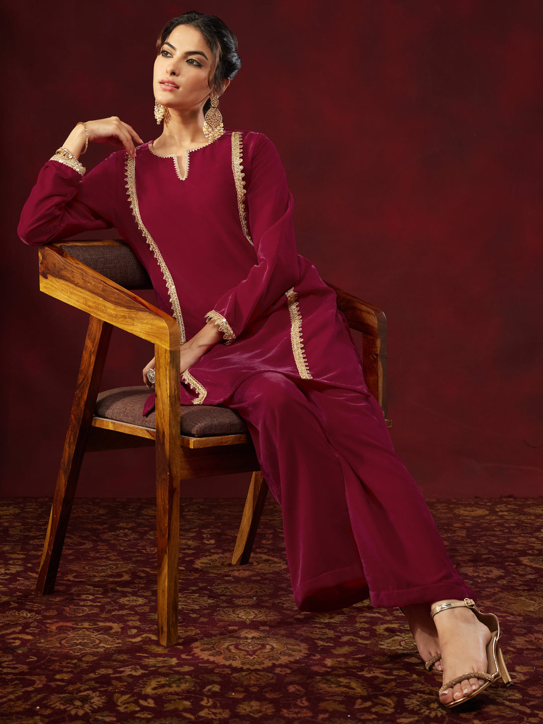 Women's Pink Velvet Embellished Straight Co-ord Set