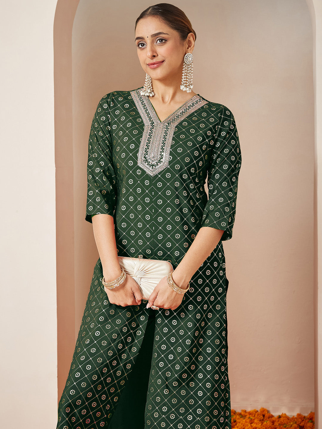 Women's Dark Green Silk Blend Yoke Embroidered Straight Front-slit Kurta Pant Set