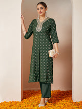 Women's Dark Green Silk Blend Yoke Embroidered Straight Front-slit Kurta Pant Set