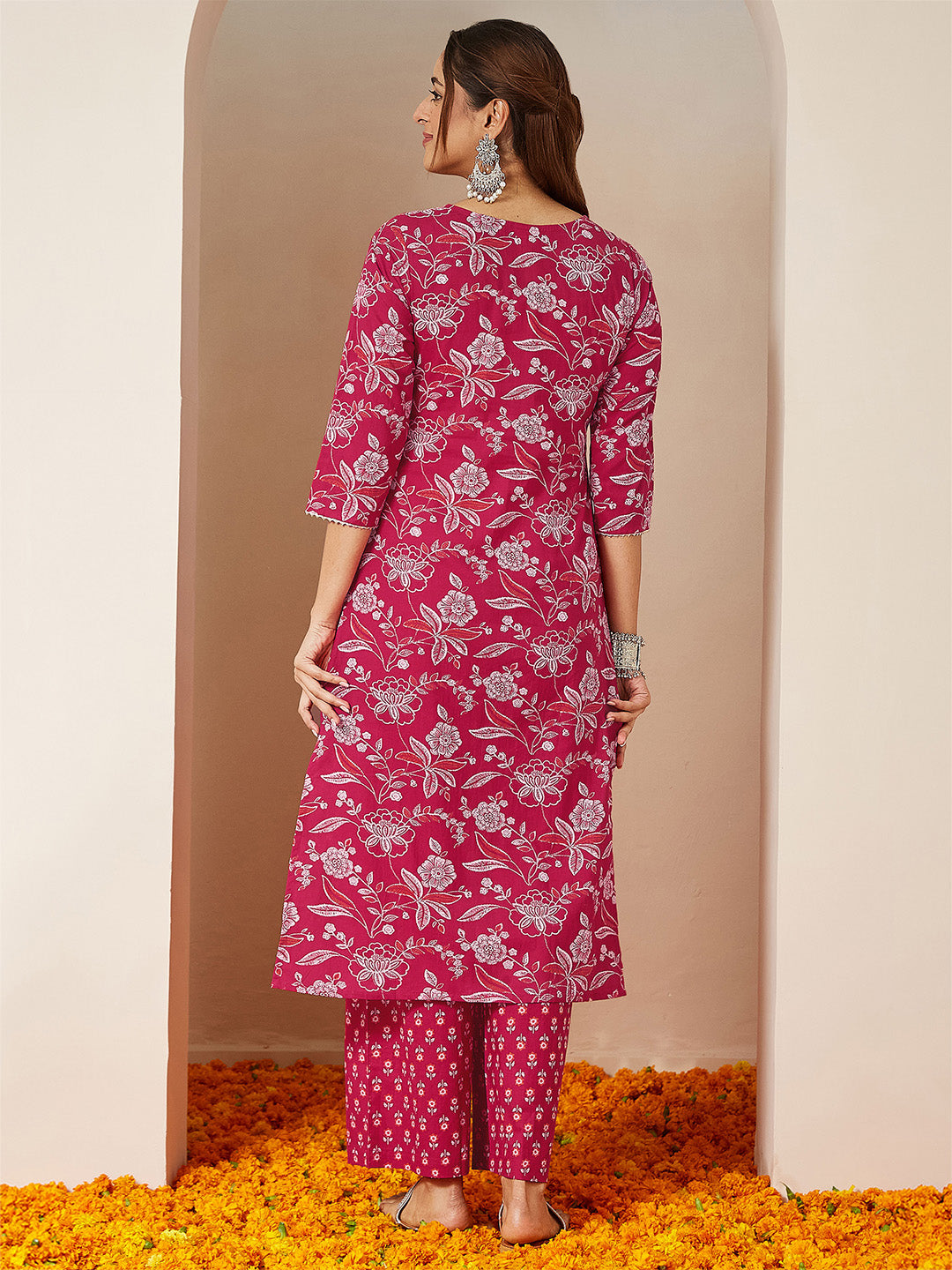 Women's Magenta Pink Pure Cotton Floral Printed Straight Kurta Pant Set