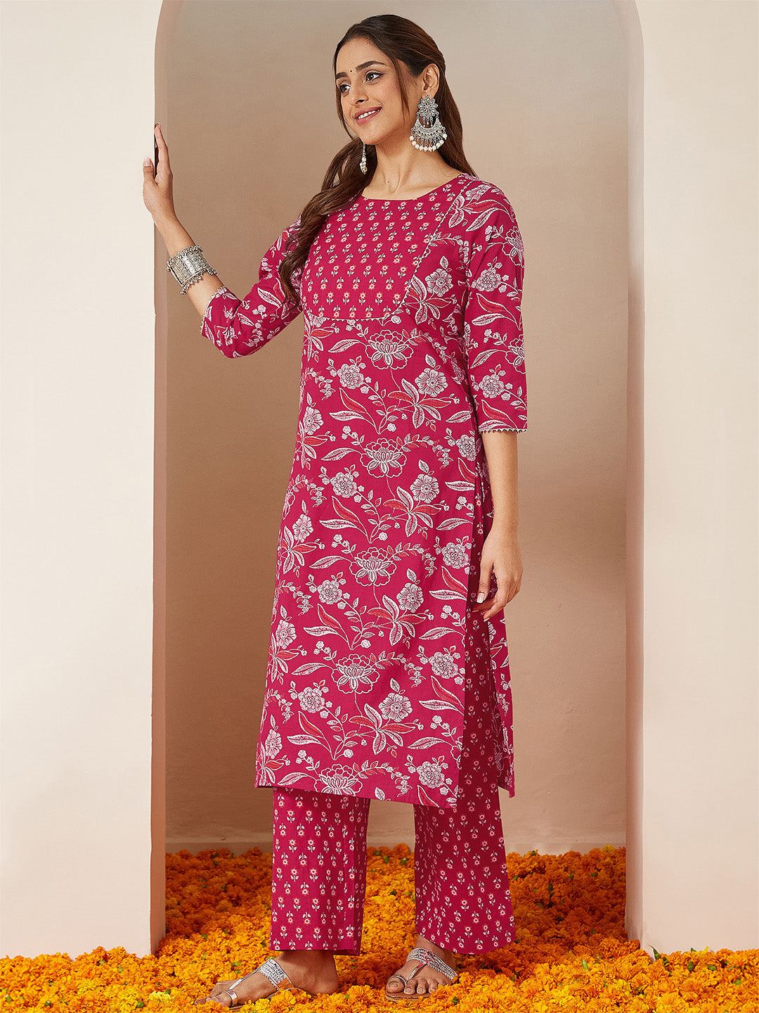 Women's Magenta Pink Pure Cotton Floral Printed Straight Kurta Pant Set