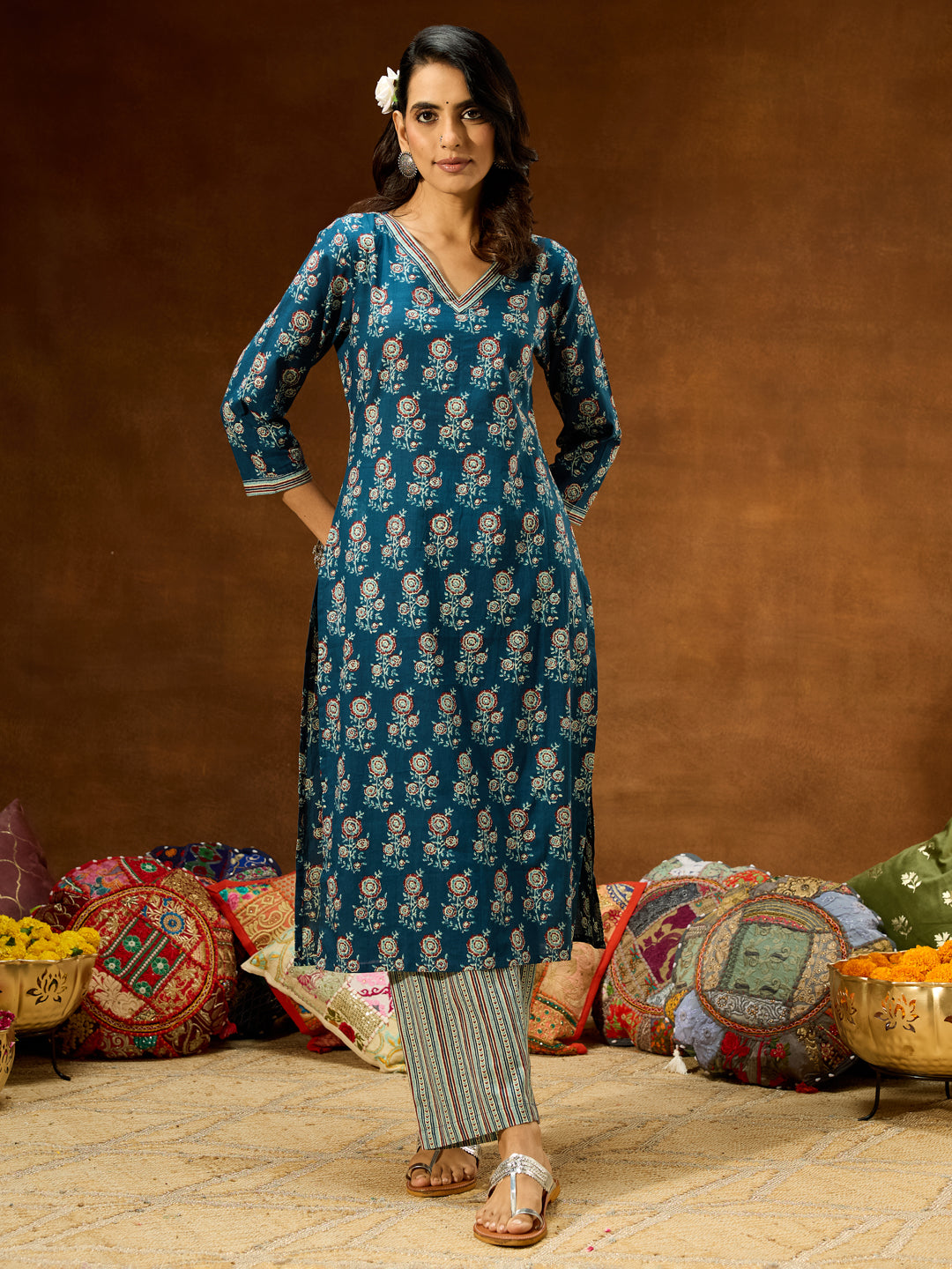 Women's Blue Pure Cotton Floral Printed Straight Kurta Pant Set