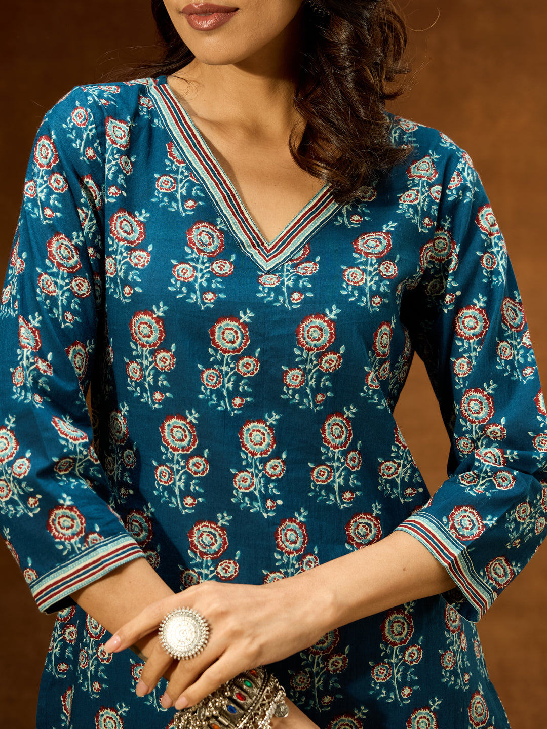 Women's Blue Pure Cotton Floral Printed Straight Kurta Pant Set