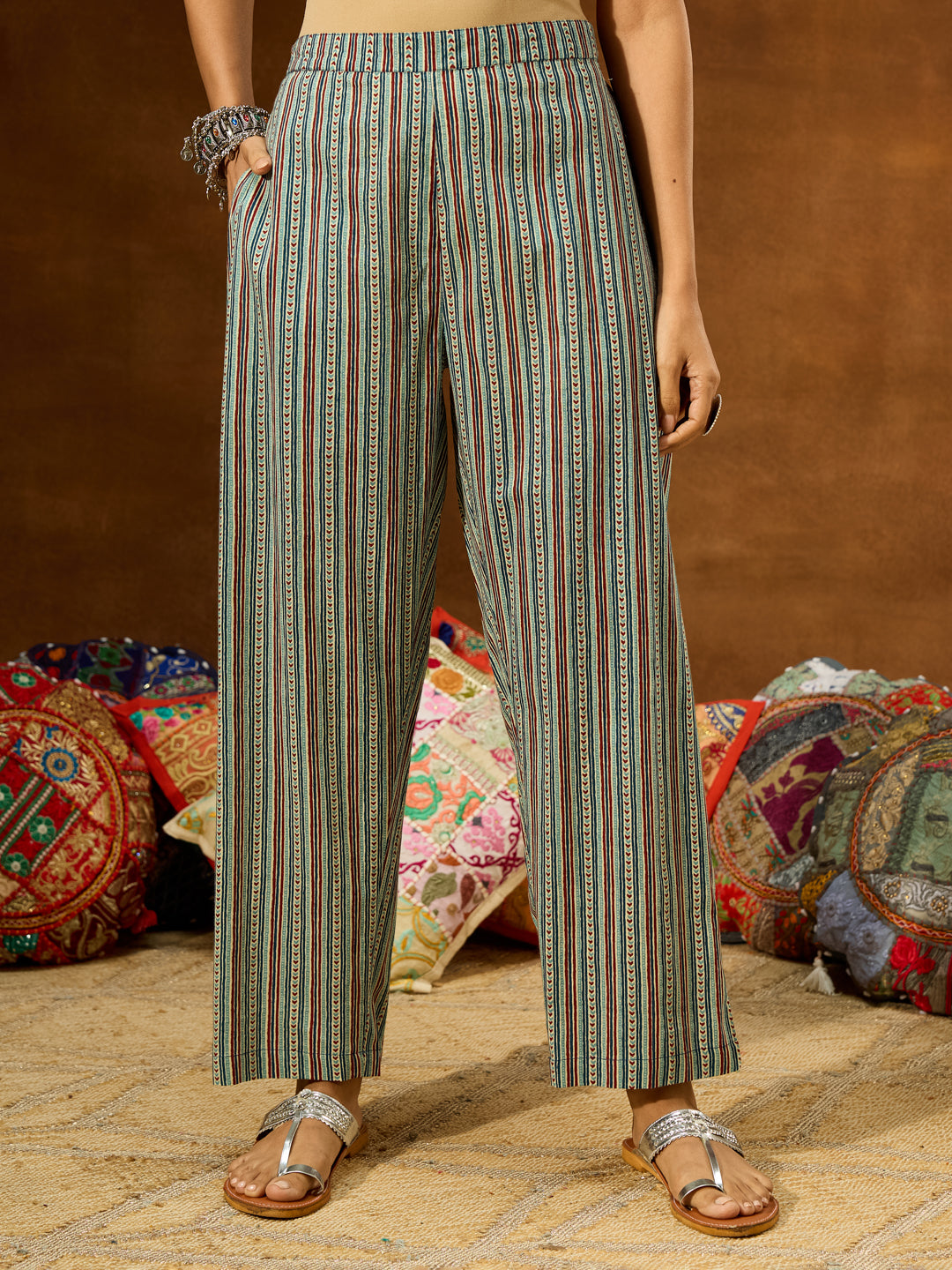 Women's Blue Pure Cotton Floral Printed Straight Kurta Pant Set