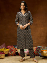 Women's Black Pure Cotton Ethnic Motifs Printed Straight Kurta Pant Set