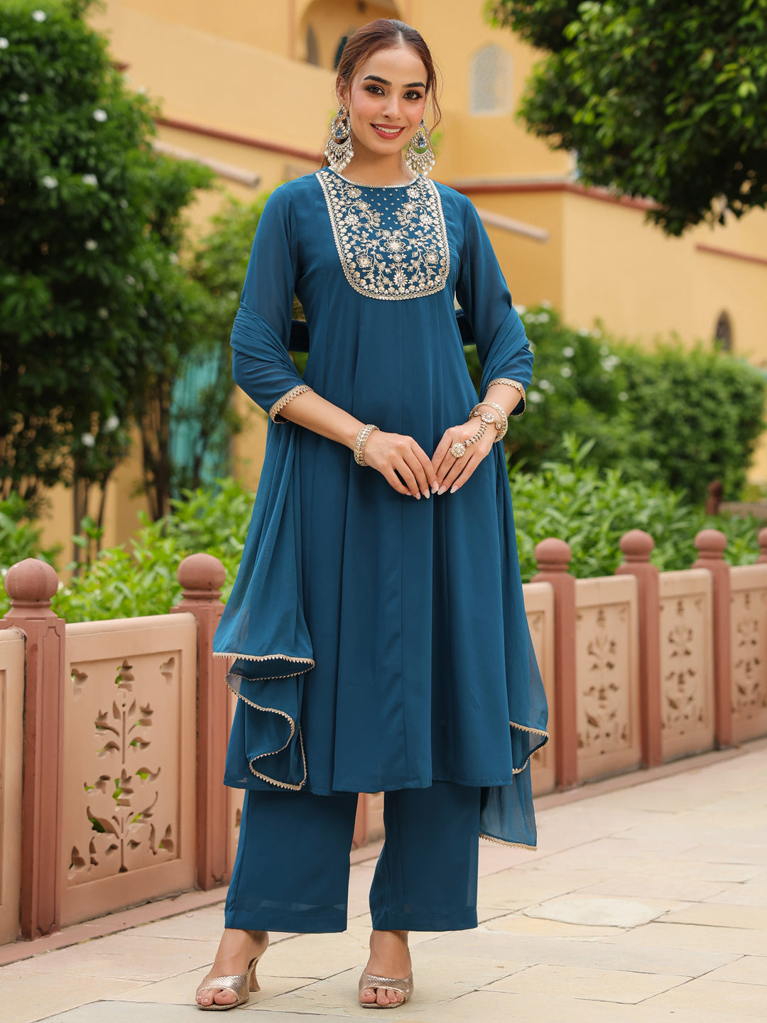 Women's Teal Georgette Zari Yoke Embroidered Anarkali Kurta Set With Dupatta