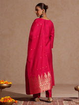 Women's Pink Silk Blend Zari Yoke Embroidered Straight Kurta Set
