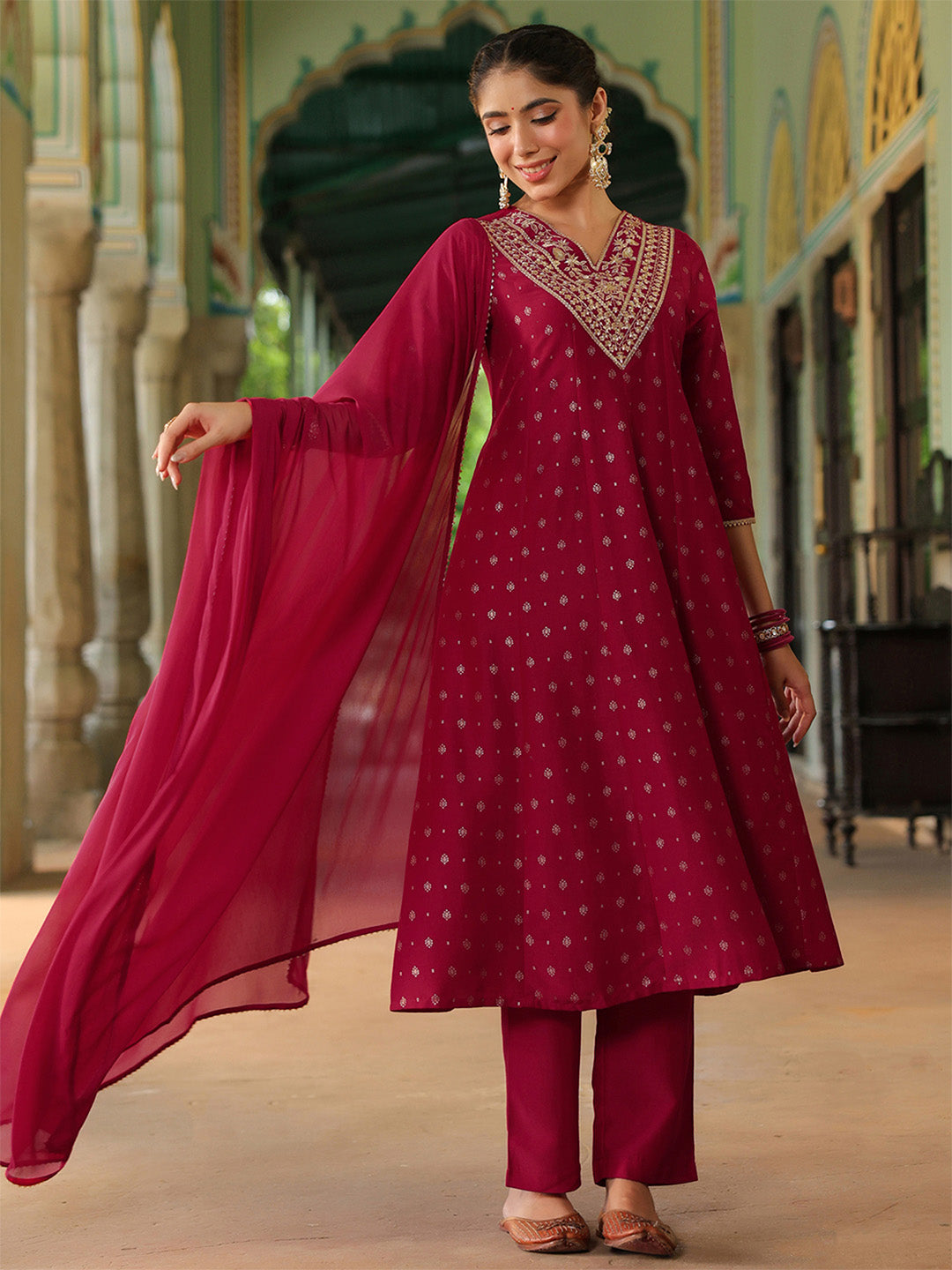 Women's Pink Silk Blend Zari Yoke Embroidered Gold Printed Anarkali Kurta Set