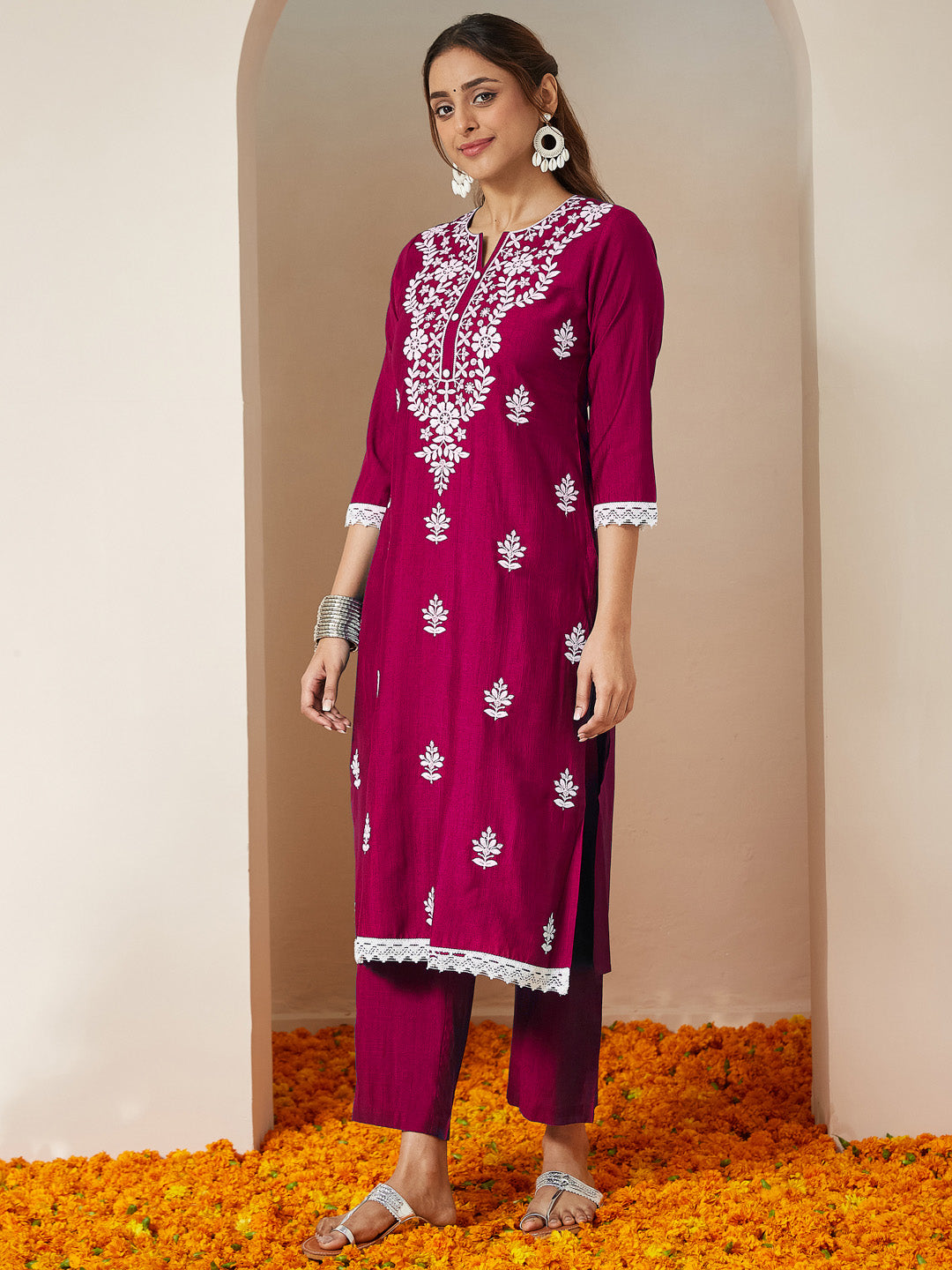Women's Pink Silk Blend Embroidered Straight Kurta Set With Dupatta
