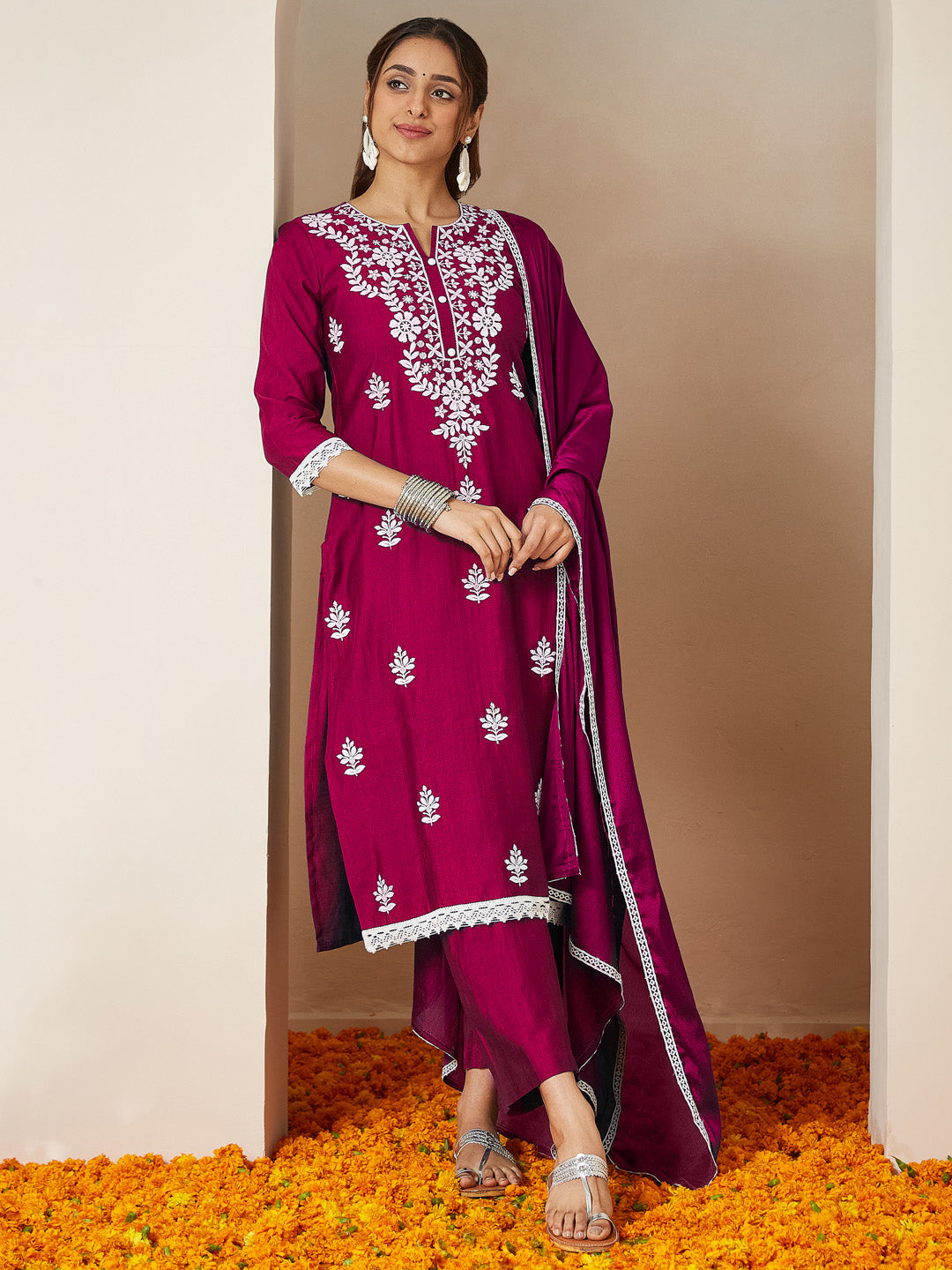 Women's Pink Silk Blend Embroidered Straight Kurta Set With Dupatta
