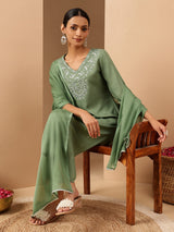 Women's Green Rayon Embroidery Straight Kurta Set